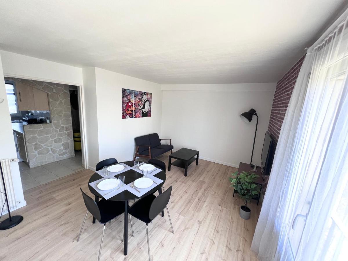 Ambiance, Convivialite Et Emplacement Orléans Exterior photo